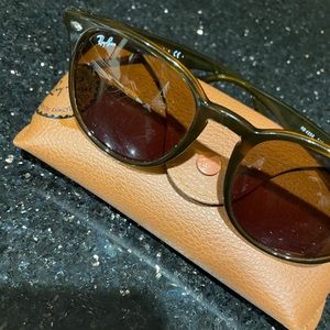 Ray-Ban Highstreet RB4259
